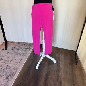 Lululemon Pink Cropped Yoga Pants